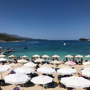 Seaside Genti Pollo Aparthotel