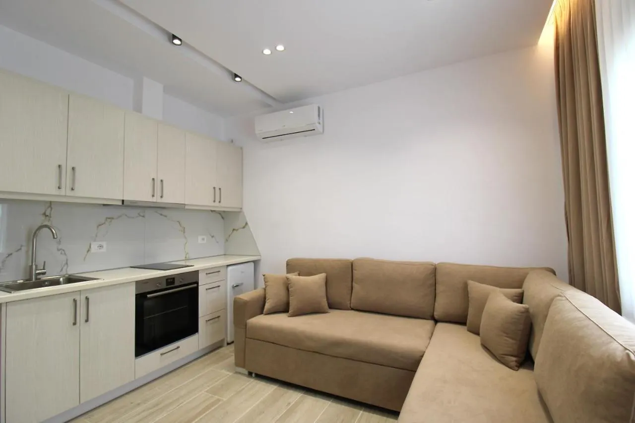 Aparthotel Garden Vila Ermali Ksamil Albania