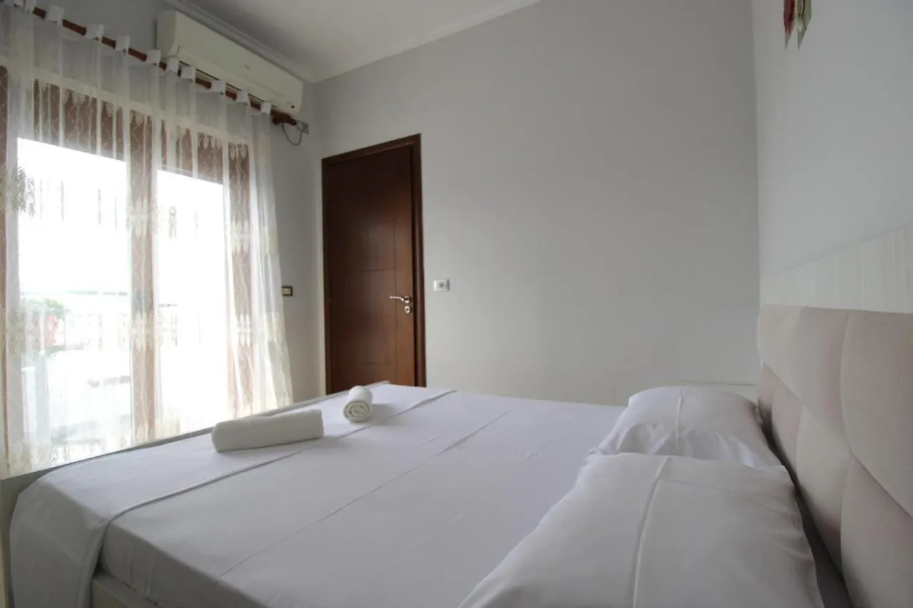 Garden Vila Ermali Ksamil Aparthotel