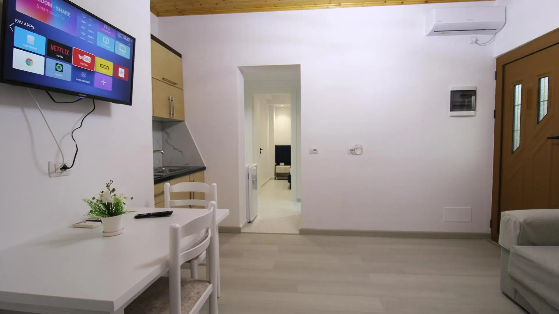 Aparthotel Garden Vila Ermali Ksamil