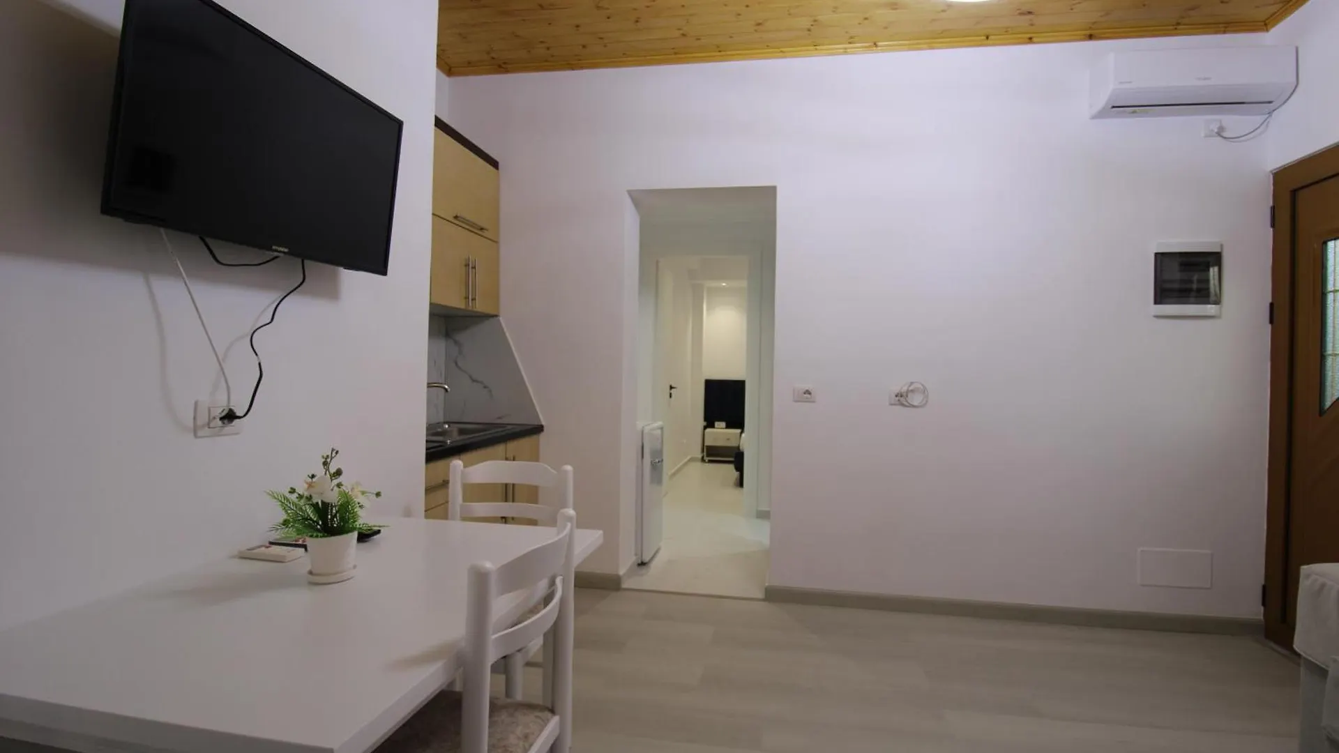 Aparthotel Garden Vila Ermali Ksamil